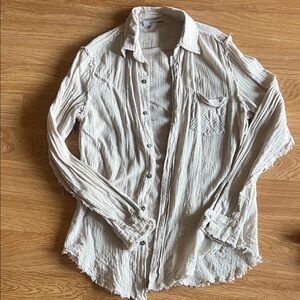 ⭐️Women's Cream Button Down Shirt